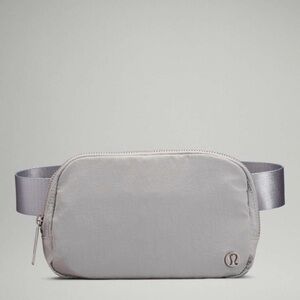 Lululemon Everywhere Belt Bag 1L Seal Grey